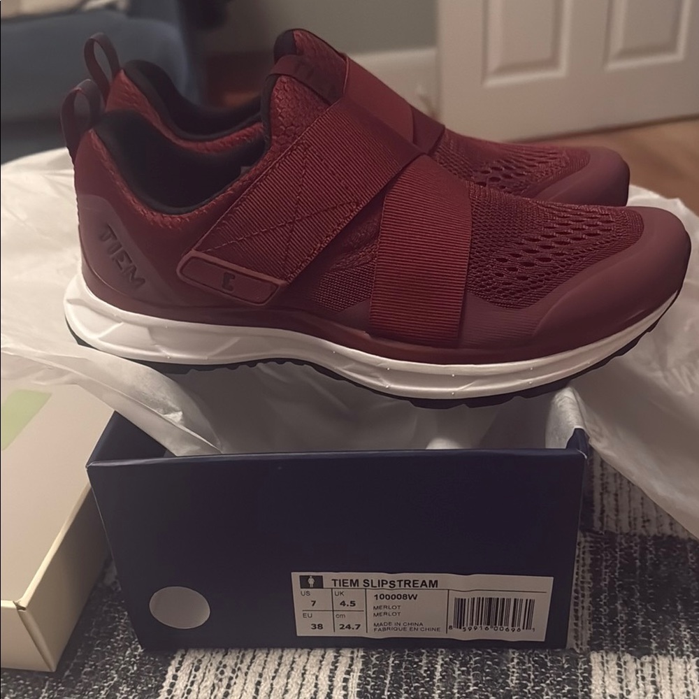 TIEM Women's Slipstream Athletic Shoes - Red